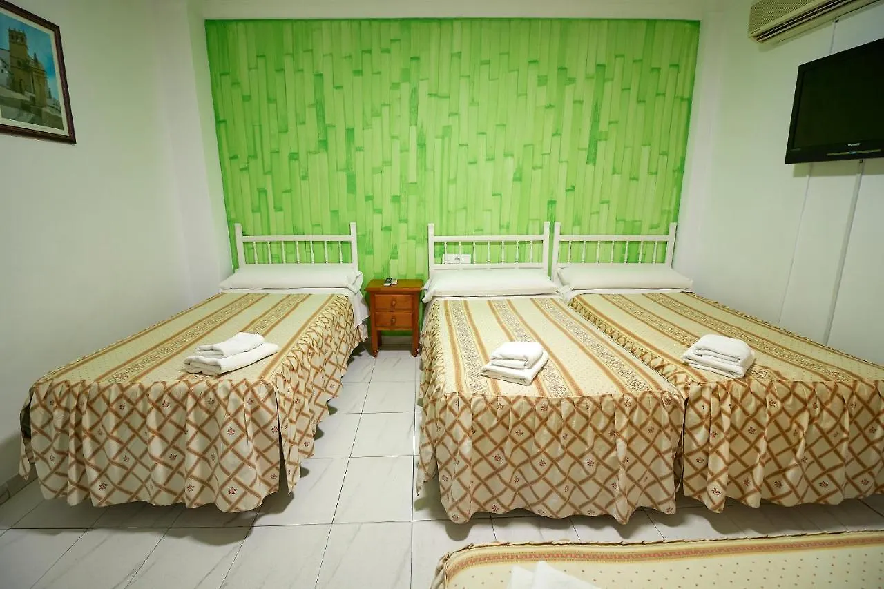 Hotel Virgen De Los Reyes Ronda 2*,